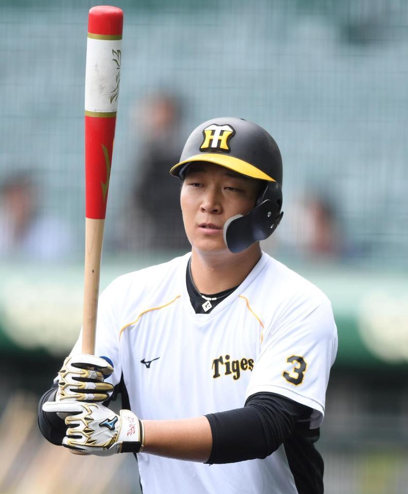 　打撃練習をする大山（撮影・田中太一）