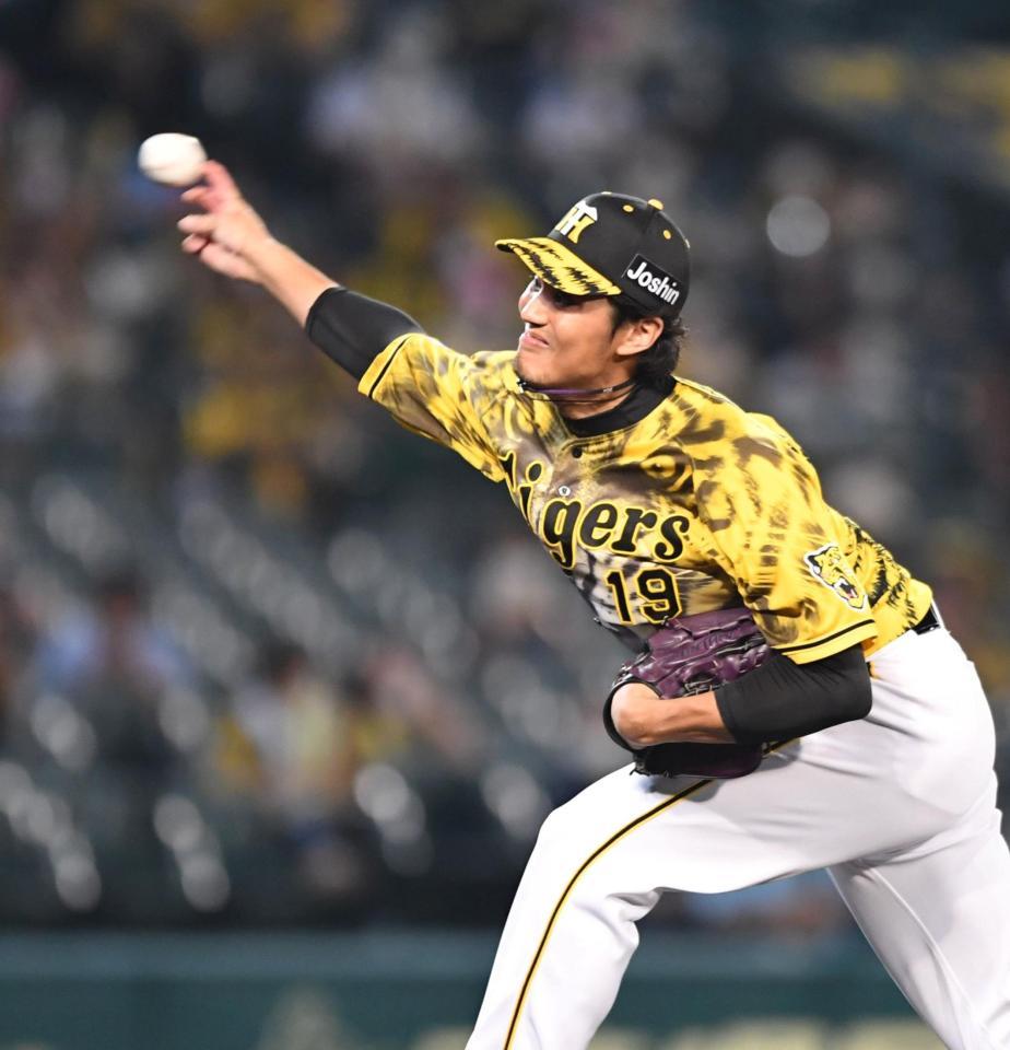 ８回から登板する藤浪（撮影・北村雅宏）