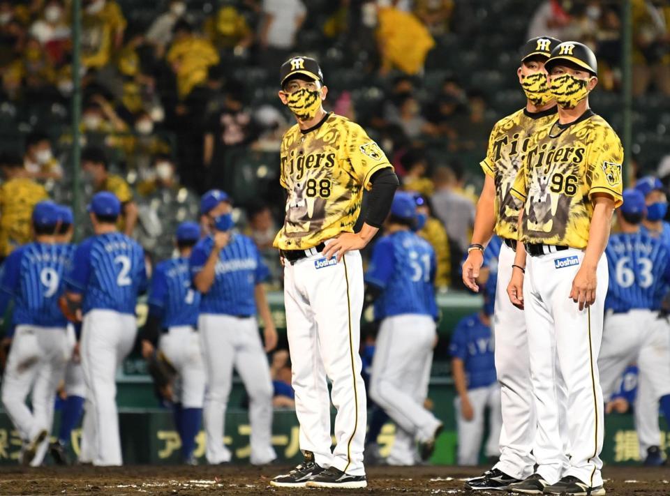 ＤｅＮＡに連敗し前半戦を終えた矢野監督＝甲子園（撮影・田中太一）