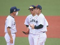 　７回、先制を許した青柳