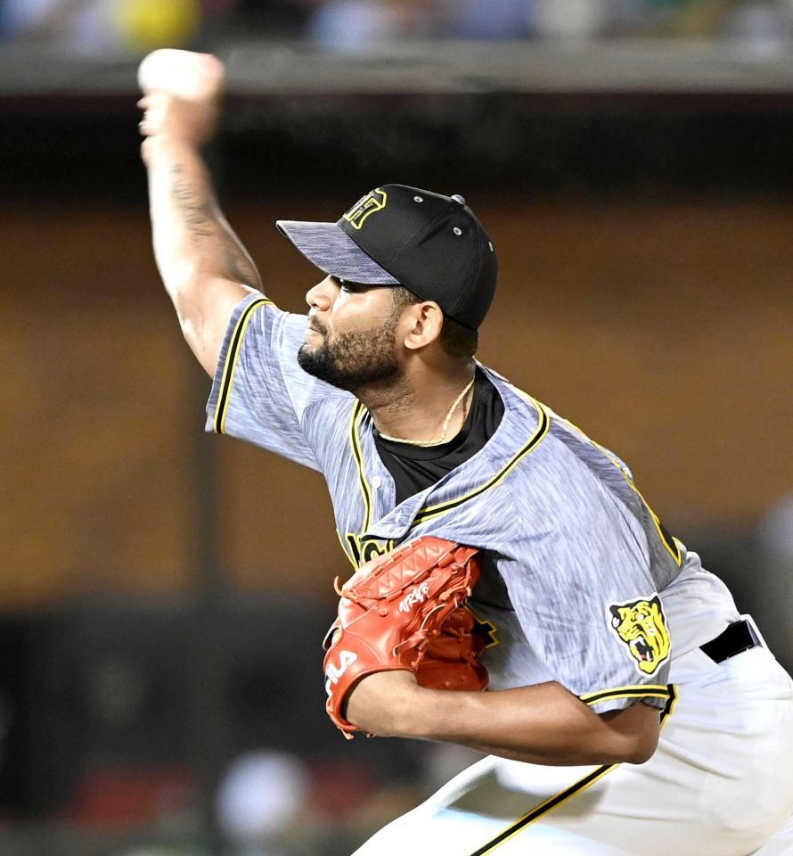 ９回、好リリーフを見せるアルカンタラ