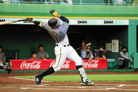 再来日後初打席で豪快な２ランを放ったマルテ