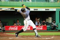 再来日後初打席で豪快な２ランを放ったマルテ