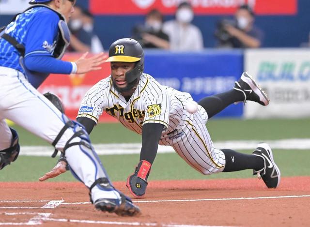 阪神・ロハス 大激走&来日初2戦連発 後半戦3本塁打6打点、1軍の座渡さない!