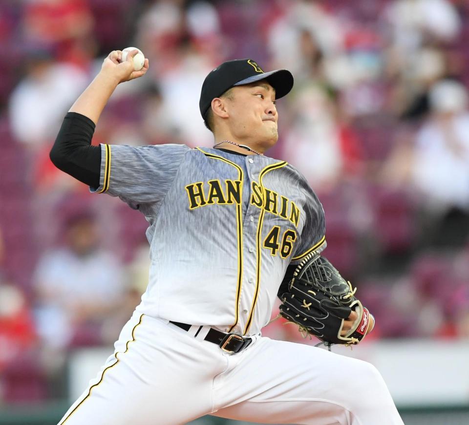 先発し、投げ込む秋山（撮影・田中太一）