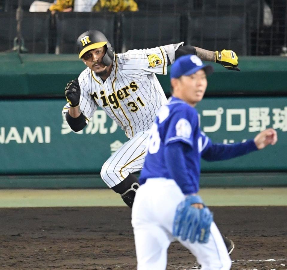 　６回、同点適時打を放つマルテ