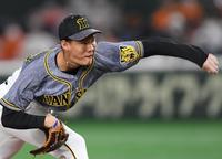 　６回、巨人打線を三者凡退に抑える阪神・及川＝東京ドーム（撮影・田中太一）