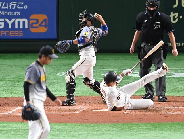 阪神・高橋が打者６人連続奪三振　坂本からは鋭い変化球で