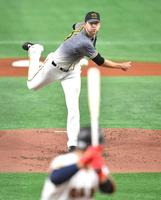 　巨人打線を封じ込めるガンケル（撮影・西岡正）