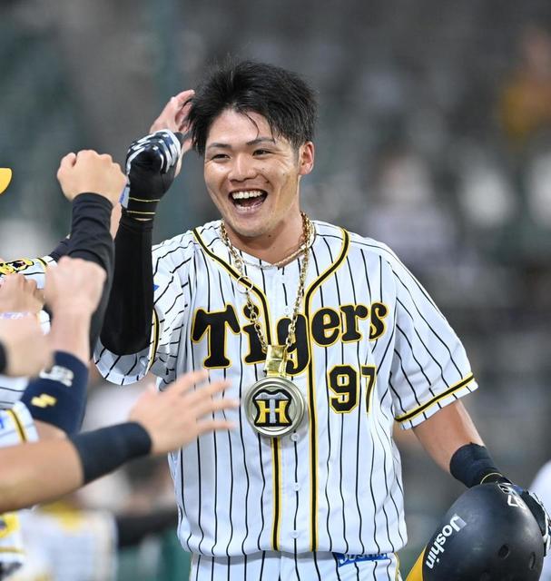 阪神・小野寺 プロ初アーチは価値ある同点弾 球団の育成入団選手の