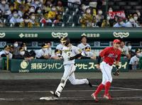 ９回、大山は遊ゴロに倒れ試合終了（撮影・山口登）