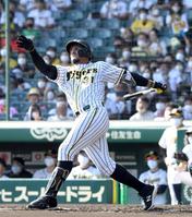 　１回、先制となる３ランを放つマルテ（撮影・北村雅宏）