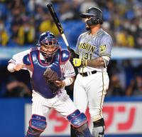 九回２死一、三塁　マルテが見逃し三振に倒れ、ゲームセット