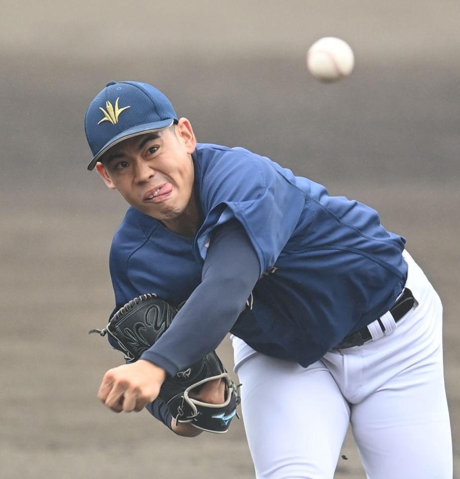 力投する創価大・鈴木勇斗（撮影・高石航平）