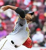 ７回、好リリーフを見せたアルカンタラ（撮影・飯室逸平）