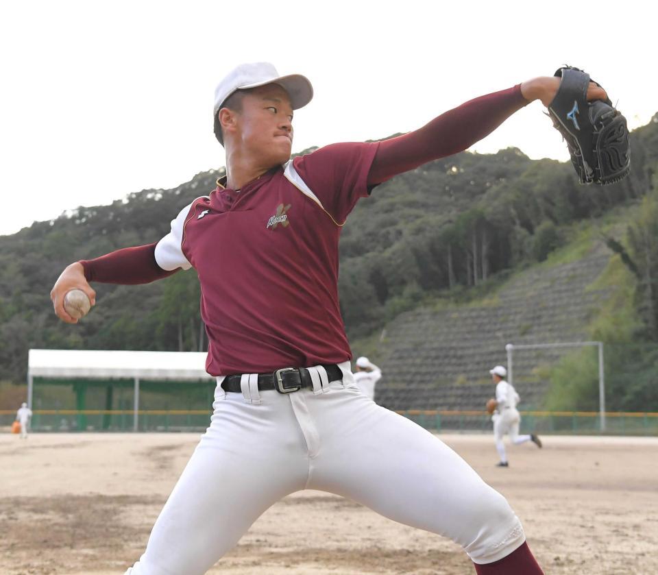 　プロでの飛躍を誓う高知・森木大智