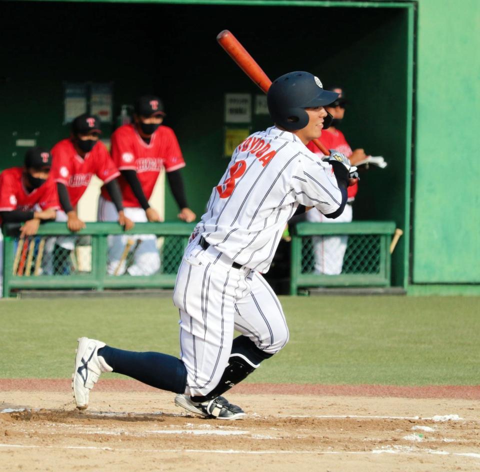 　１回、３試合連続安打となる内野安打を放った豊田