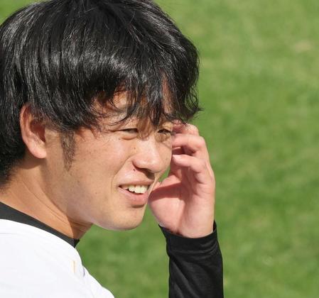 　笑顔を見せる高橋（撮影・田中太一）