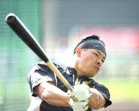 　佐藤輝（撮影・北村雅宏）