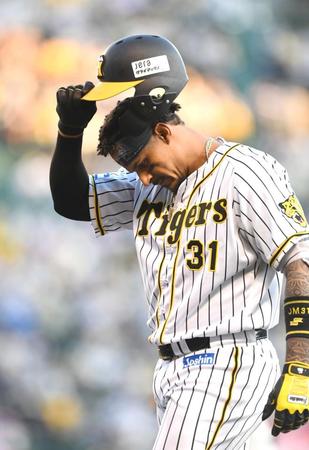 ６回、三ゴロに倒れたマルテ（撮影・北村雅宏）