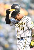 ６回、三ゴロに倒れたマルテ（撮影・北村雅宏）