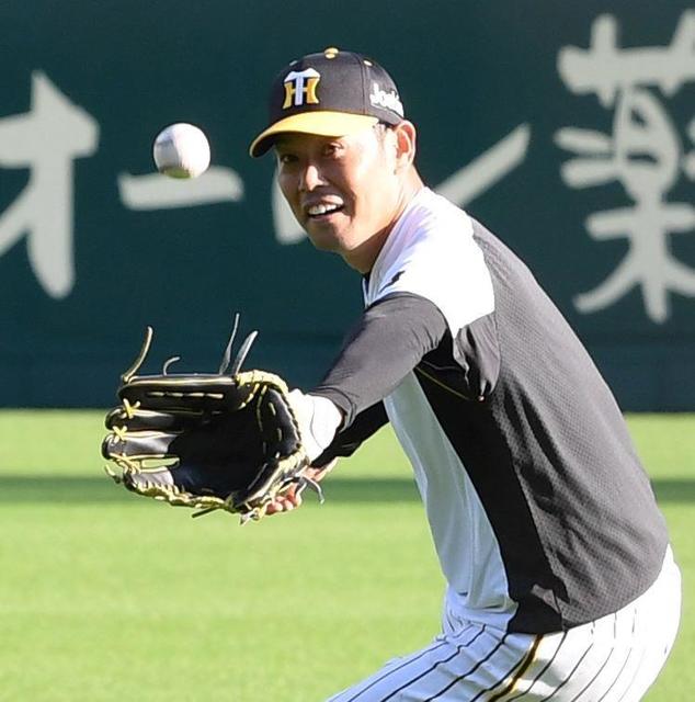阪神 原口が居残り外野守備練習 午前中は一塁守備 捕手練習はせず 阪神タイガース デイリースポーツ Online