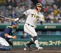 　後半戦、調子を落とした佐藤輝