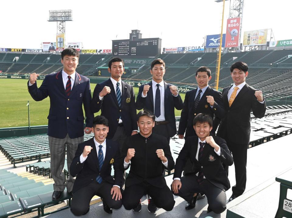 　（前列左から）鈴木、森木、桐敷、（後列左から）前川、岡留、豊田、中川、伊藤稜（撮影・山口登）