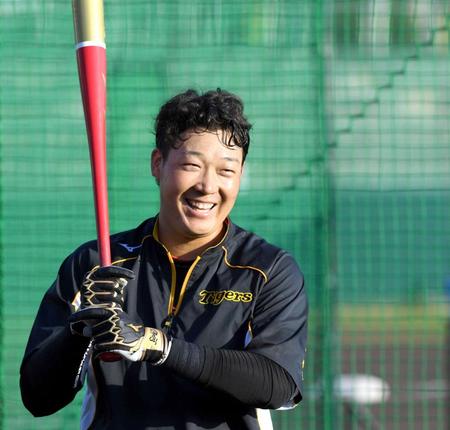 　結婚を発表した大山