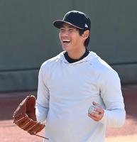 笑顔を見せるチェン（撮影・田中太一）