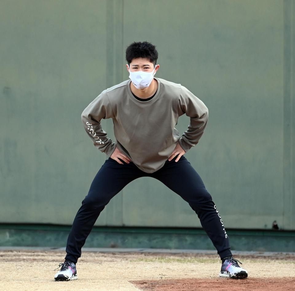 　アップする中野（撮影・山口登）