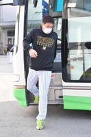 　チームに合流した岩崎（撮影・西岡正）