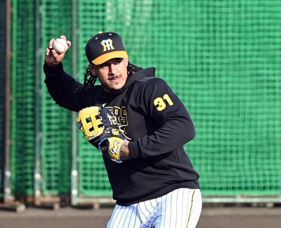 　早出でノックを受けるマルテ（撮影・山口登）