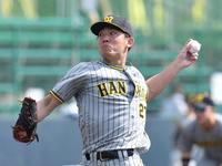 　フォークを武器に２イニングを無失点に抑えた伊藤将（撮影・西岡正）