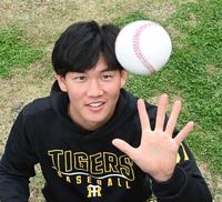 　開幕ローテをつかみ取る！対談で自身の思いを語った及川（撮影・田中太一）※撮影時のみ、マスクを外しています※