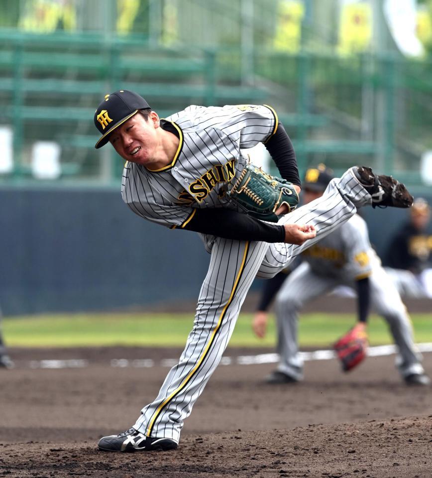 　紅白戦で力投する村上（撮影・山口登）