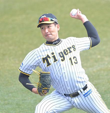 　キャッチボールする阪神・岩崎（撮影・高部洋祐）