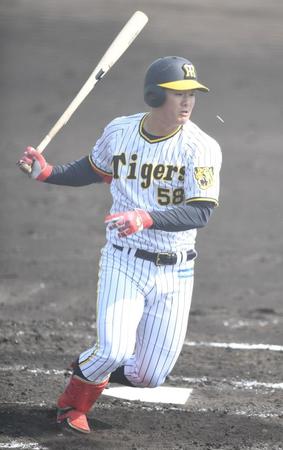 　２試合連続で４番を務めた前川（撮影・石井剣太郎）