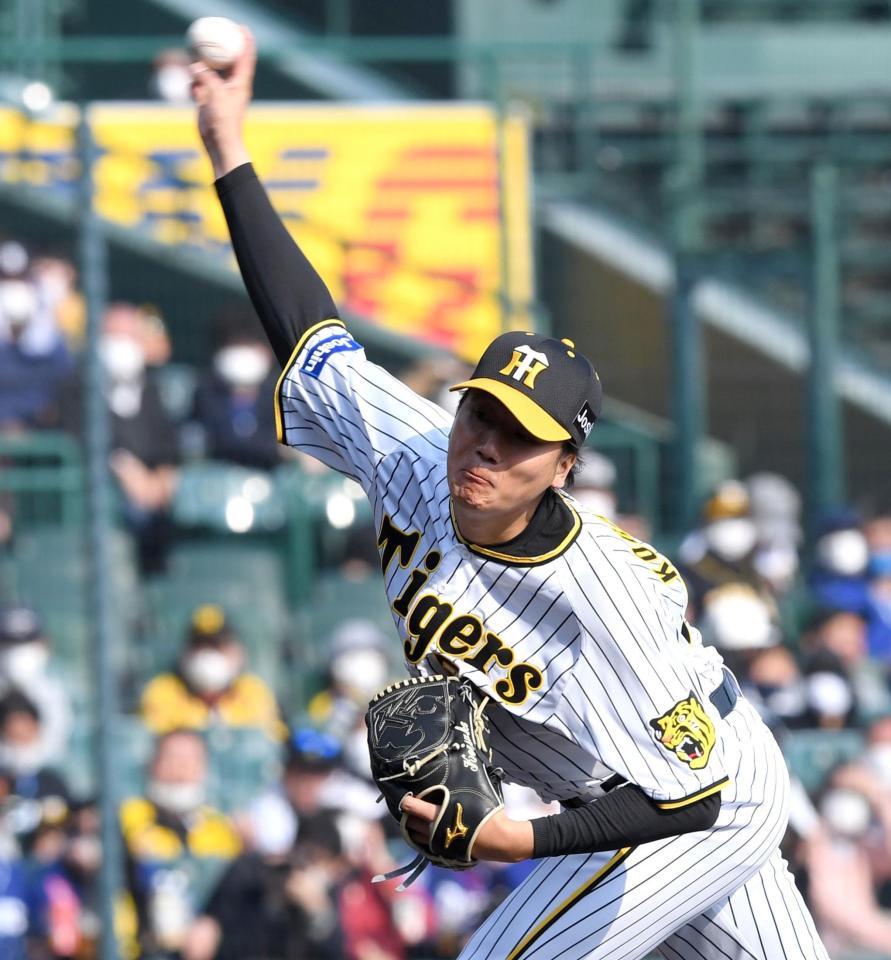 　８回を無失点に抑える小林（撮影・田中太一）