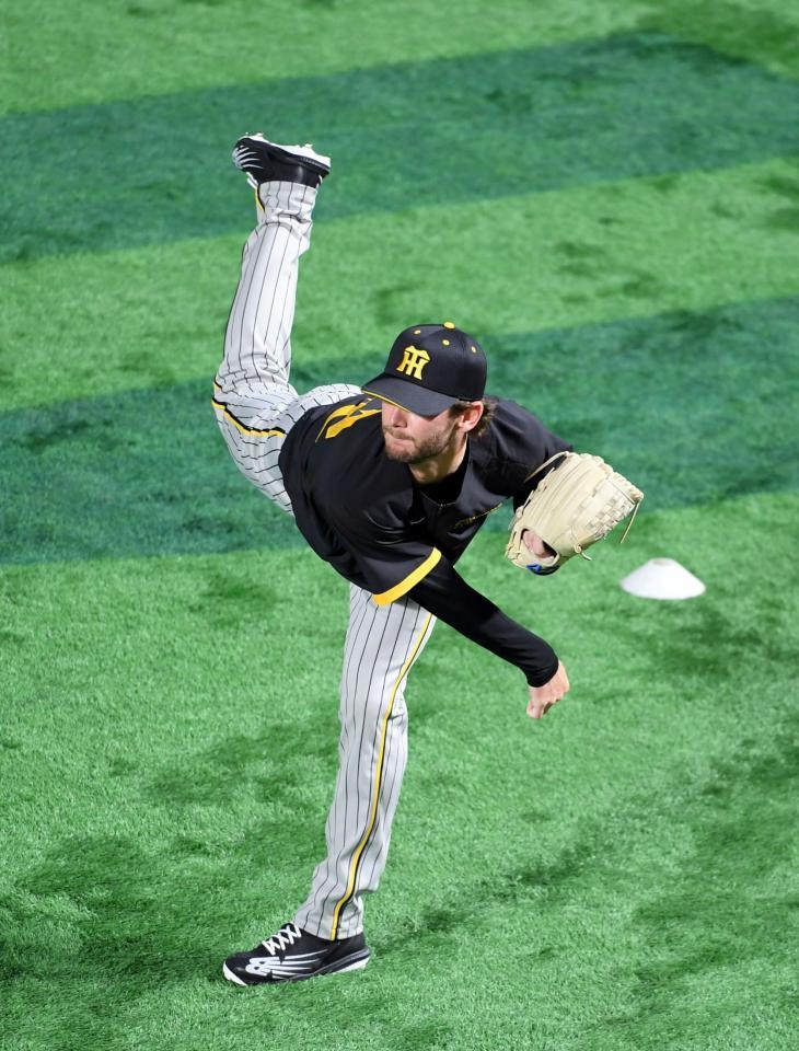 　キャッチボールするケラー（撮影・山口登）