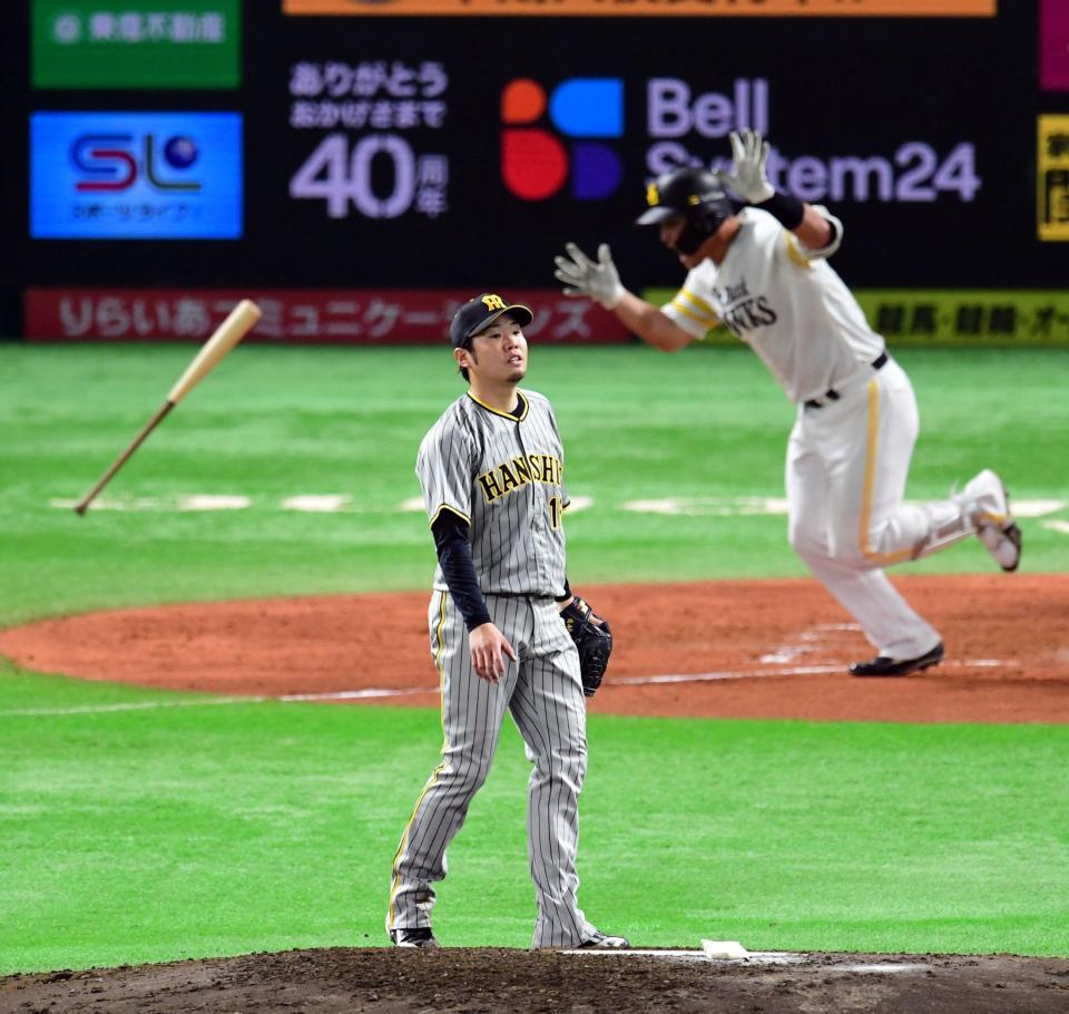 ４回、西勇はリチャードに先制３ランを許す（撮影・山口登）