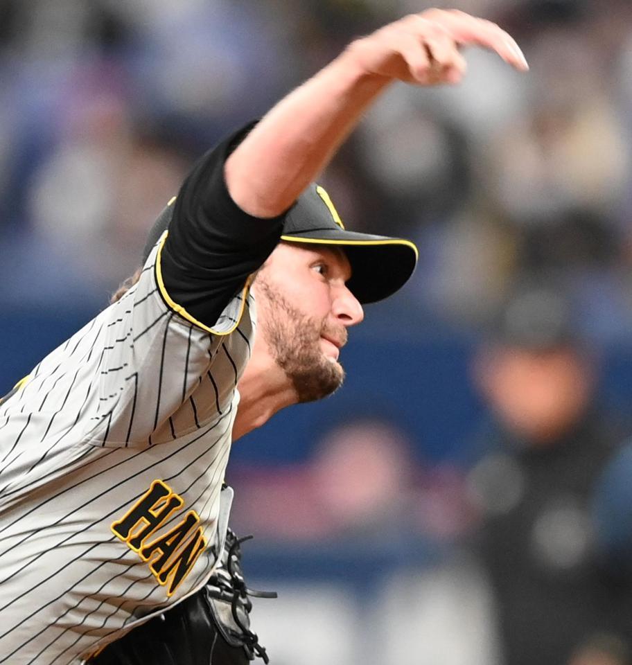 　８回、力投するケラー（撮影・飯室逸平）