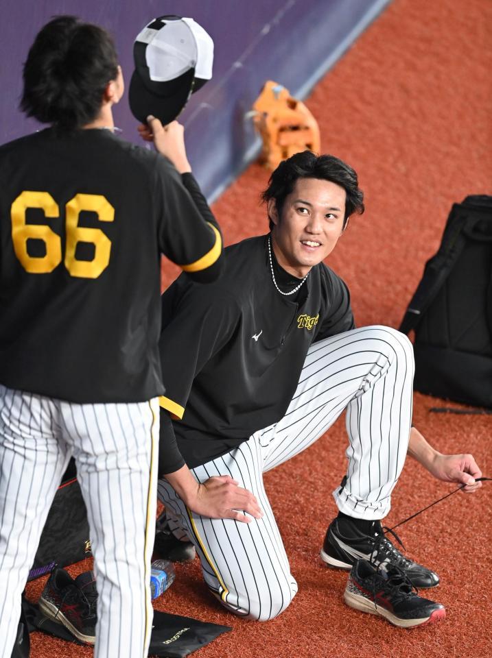 　開幕戦へ向け、調整する藤浪（撮影・飯室逸平）