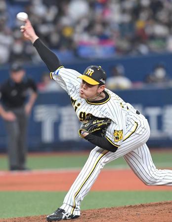 　力投する小川（撮影・北村雅宏）