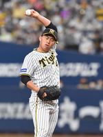 　６回、山田に適時打を浴びた桐敷（撮影・北村雅宏）