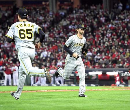 　９回途中で降板するケラー（撮影・飯室逸平）