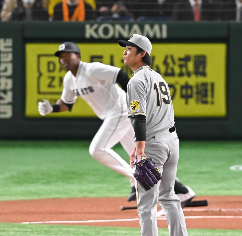 １回、ポランコ（後方）にソロを浴びた藤浪（撮影・堀内翔）