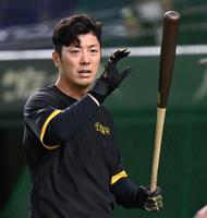 　打撃練習をする豊田（撮影・田中太一）