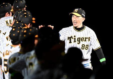 　藤原オーナーからゲキを飛ばされた矢野監督