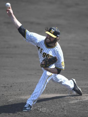 　力投するウィルカーソン（撮影・石井剣太郎）